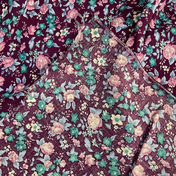 Moody purple floral flowing dress making fabric 83” x 38.5” - Picture 5 of 6